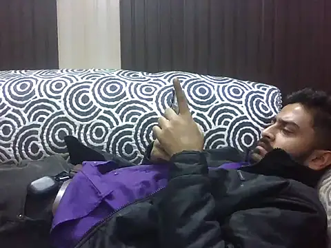 indihotguy online show from February 16, 11:31 am