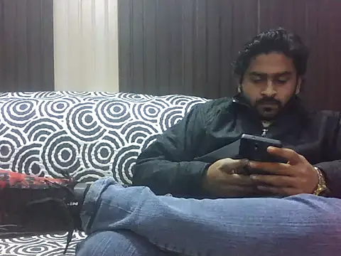 indihotguy online show from January 18, 1:58 pm