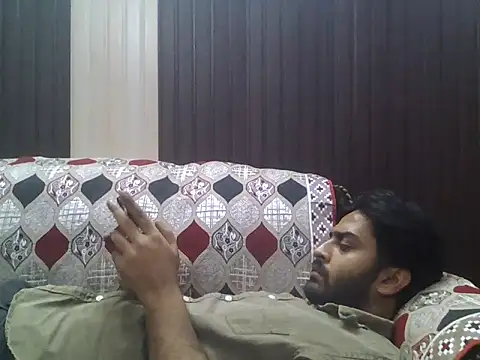 indihotguy online show from November 7, 12:21 pm