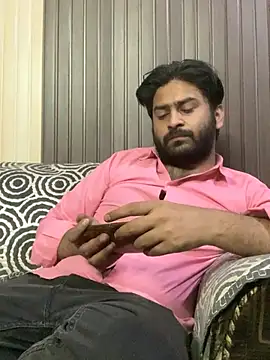 Snapshot of indihotguy chatting on March 22, 6:58 pm indihotguy online show from March 22, 6:58 pm