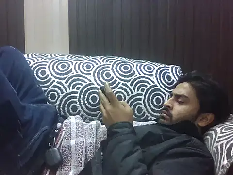 indihotguy online show from January 13, 11:08 pm