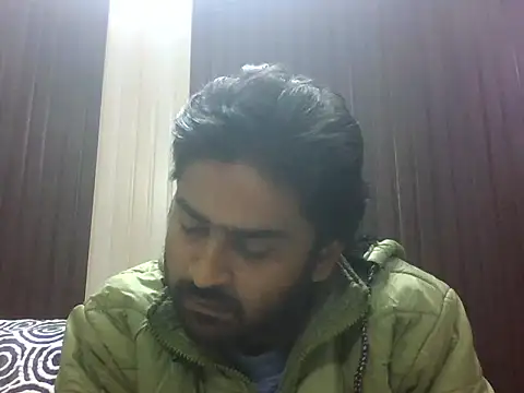 indihotguy online show from December 20, 11:35 am