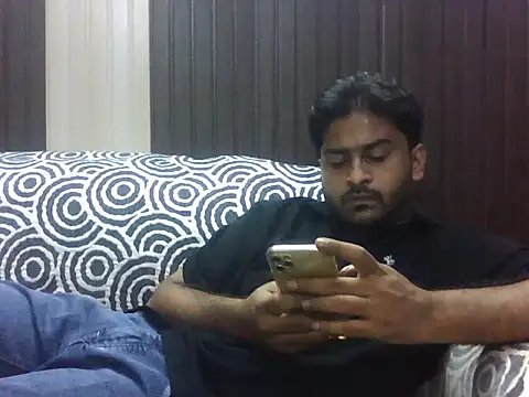 Snapshot of indihotguy chatting on September 23, 2:13 pm indihotguy online show from September 23, 2:13 pm