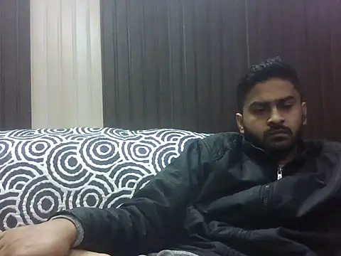 indihotguy online show from February 4, 7:25 am