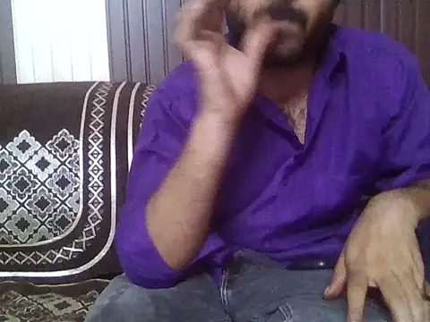 indihotguy online show from April 17, 10:23 pm