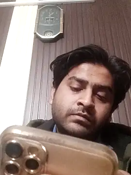 Snapshot of indihotguy chatting on February 17, 1:44 pm indihotguy online show from February 17, 1:44 pm