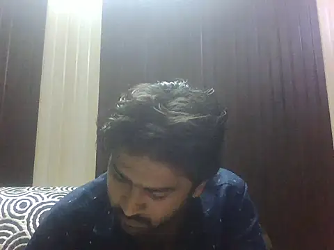 Snapshot of indihotguy chatting on September 18, 9:56 am indihotguy online show from September 18, 9:56 am