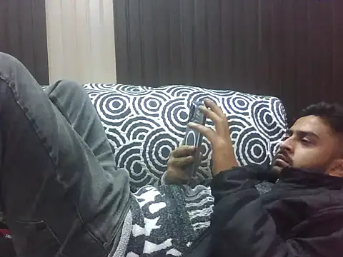 indihotguy online show from January 31, 7:23 pm