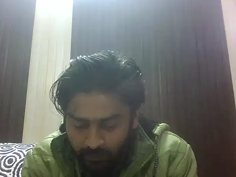 indihotguy online show from December 22, 9:42 am