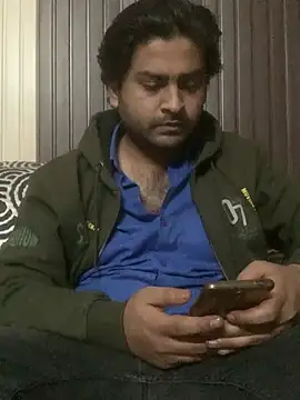 Snapshot of indihotguy chatting on February 15, 5:50 pm indihotguy online show from February 15, 5:50 pm