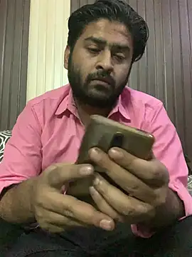 Snapshot of indihotguy chatting on March 21, 4:28 am indihotguy online show from March 21, 4:28 am