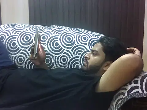 Snapshot of indihotguy chatting on October 4, 10:39 am indihotguy online show from October 4, 10:39 am