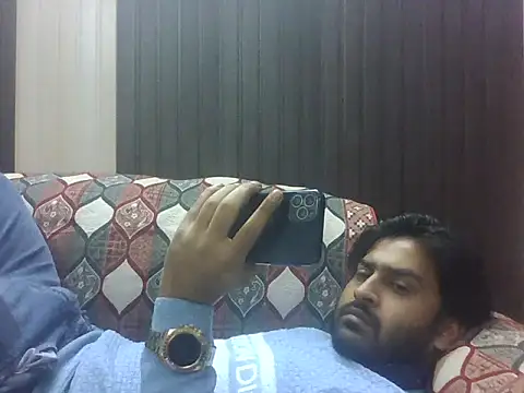 indihotguy online show from December 1, 11:55 am