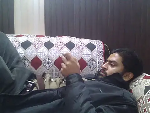 indihotguy online show from November 11, 2:45 pm