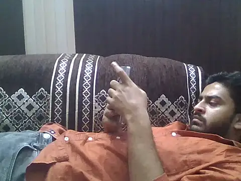 indihotguy online show from April 4, 3:18 pm