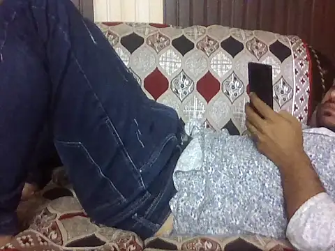 indihotguy online show from May 18, 1:16 pm