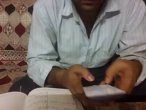 Snapshot of indihotguy chatting on June 11, 2:44 am indihotguy online show from June 11, 2:44 am