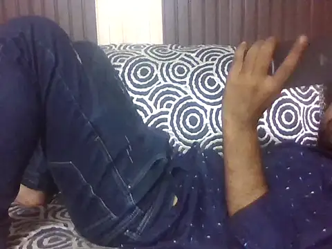 Snapshot of indihotguy chatting on June 24, 10:36 am indihotguy online show from June 24, 10:36 am
