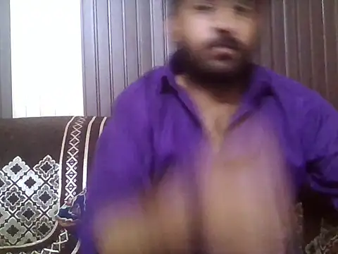 indihotguy online show from April 19, 12:17 pm