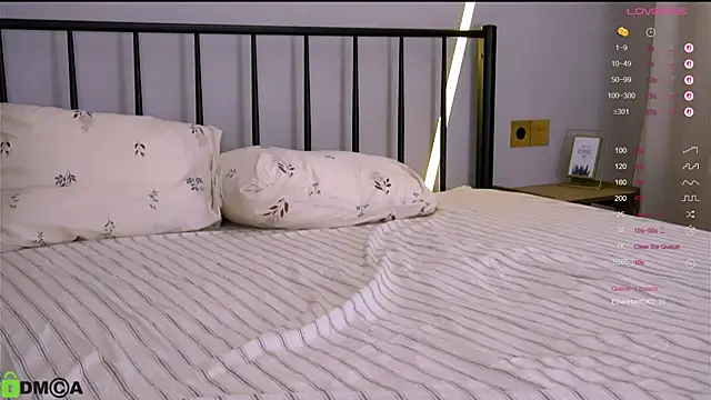 LittleOriana online show from November 15, 5:06 pm