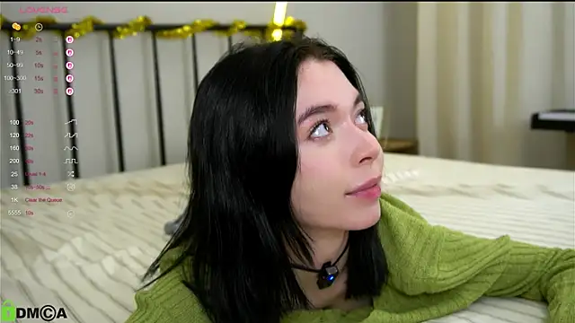 LittleOriana online show from November 22, 2:10 am