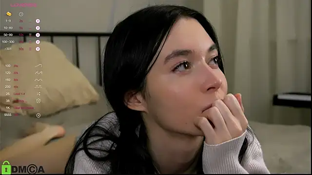 LittleOriana online show from October 24, 7:02 pm