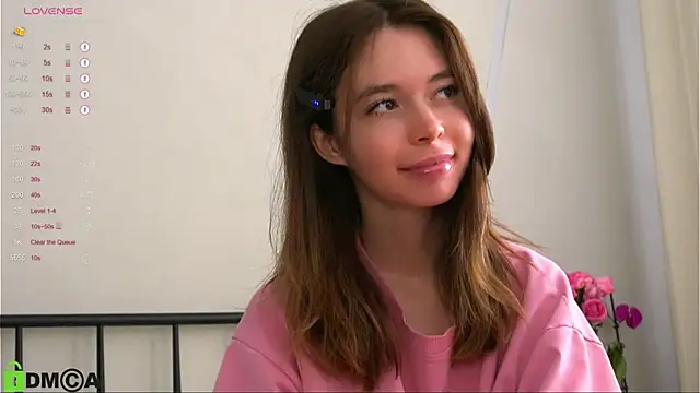 Snapshot of LittleOriana chatting on September 25, 4:51 am LittleOriana online show from September 25, 4:51 am