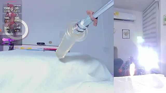 Maria Jones  online show from November 8, 1:20 am