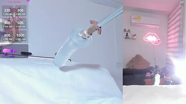 Maria Jones  online show from April 11, 1:46 am