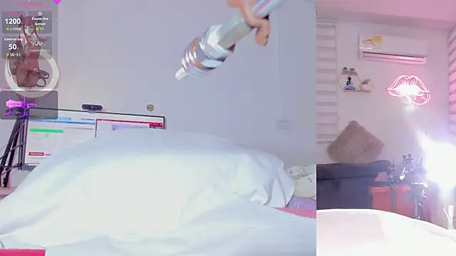 Maria Jones  online show from January 11, 1:56 am