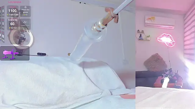 Maria Jones  online show from April 6, 1:23 am