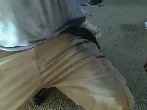 Snapshot of poesnuus999 chatting on November 8, 7:50 pm poesnuus999 online show from November 8, 7:50 pm