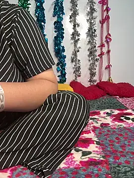 tanvihot2 online show from November 5, 3:15 pm