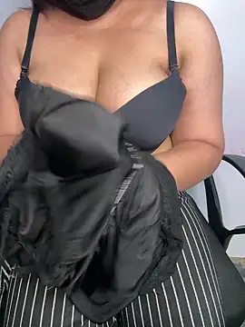 tanvihot2 online show from April 23, 4:08 pm