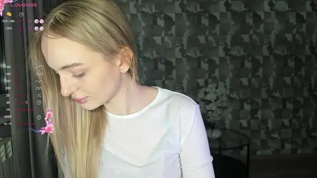 A delina online show from April 27, 4:38 pm
