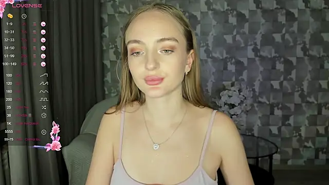 Snapshot of A_delina chatting on February 8, 9:36 pm A delina online show from February 8, 9:36 pm