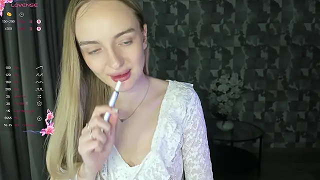 A delina online show from May 1, 4:45 pm