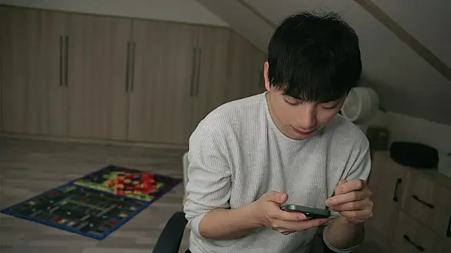 chinalover4199 online show from April 28, 2:49 am