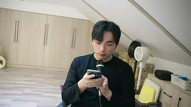 chinalover4199 online show from April 10, 2:40 am