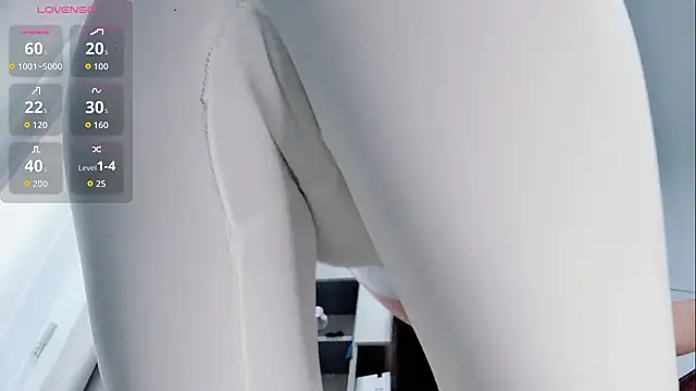 Caicai-a online show from February 1, 8:01 am