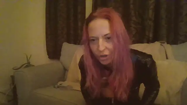 Snapshot of DDnaughty chatting on September 17, 11:51 pm DDnaughty online show from September 17, 11:51 pm