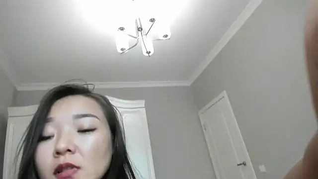 zimgil online show from April 13, 6:34 pm