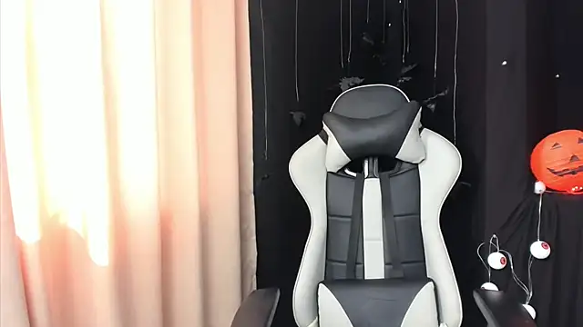 zimgil online show from November 8, 7:17 pm