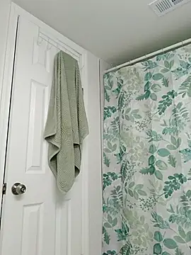 3patica online show from December 18, 4:33 pm