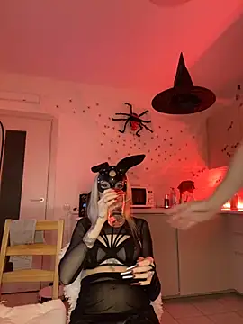 SOFYandMIKE online show from October 21, 5:45 pm