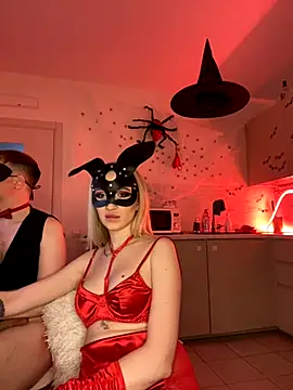 SOFYandMIKE online show from October 28, 6:29 pm