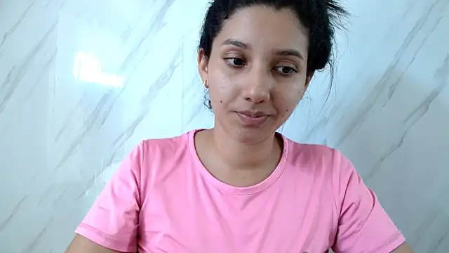 Snapshot of emmariders2 chatting on February 19, 2:55 pm emmariders2 online show from February 19, 2:55 pm