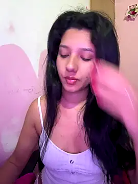 Snapshot of emmariders2 chatting on November 13, 9:24 am emmariders2 online show from November 13, 9:24 am