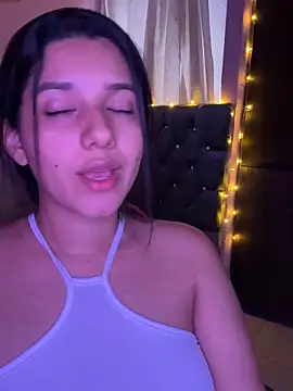 emmariders2 online show from February 8, 8:50 pm