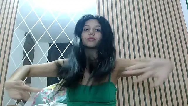 Snapshot of emmariders2 chatting on March 16, 10:42 pm emmariders2 online show from March 16, 10:42 pm